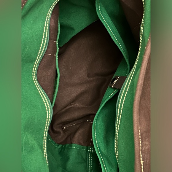 Lands End “Matthew” XL zippered tote - Picture 2 of 4